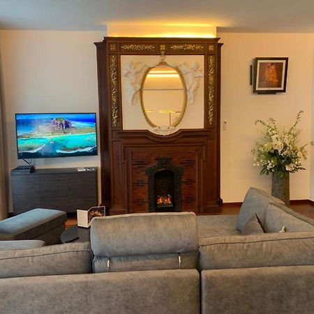 Botanique Suites Airbnb, Anvers Extérieur photo