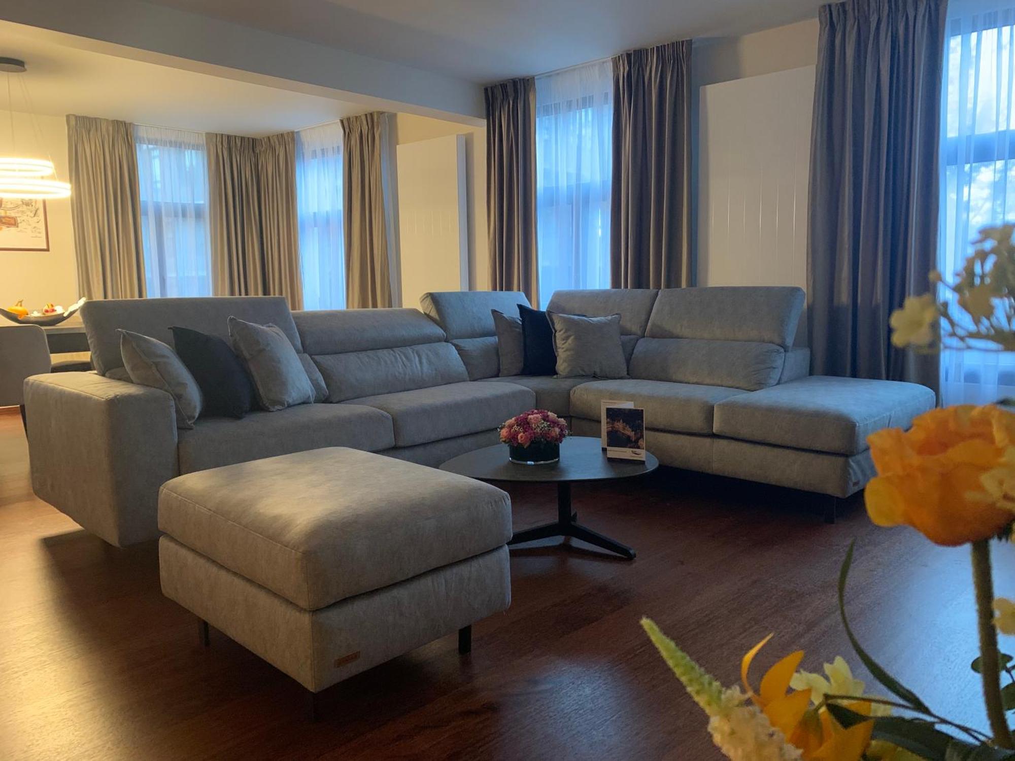 Botanique Suites Airbnb, Anvers Extérieur photo