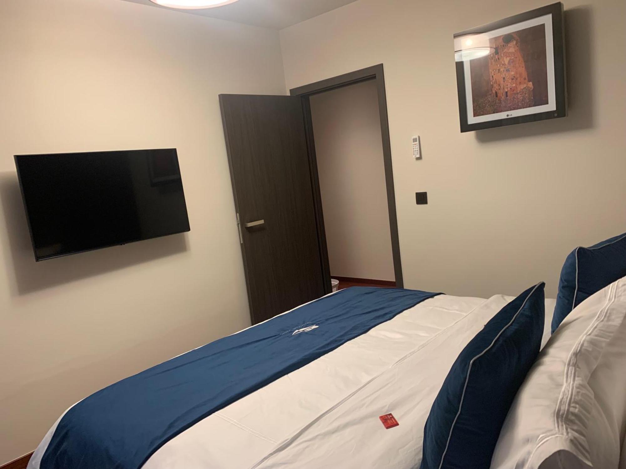 Botanique Suites Airbnb, Anvers Extérieur photo