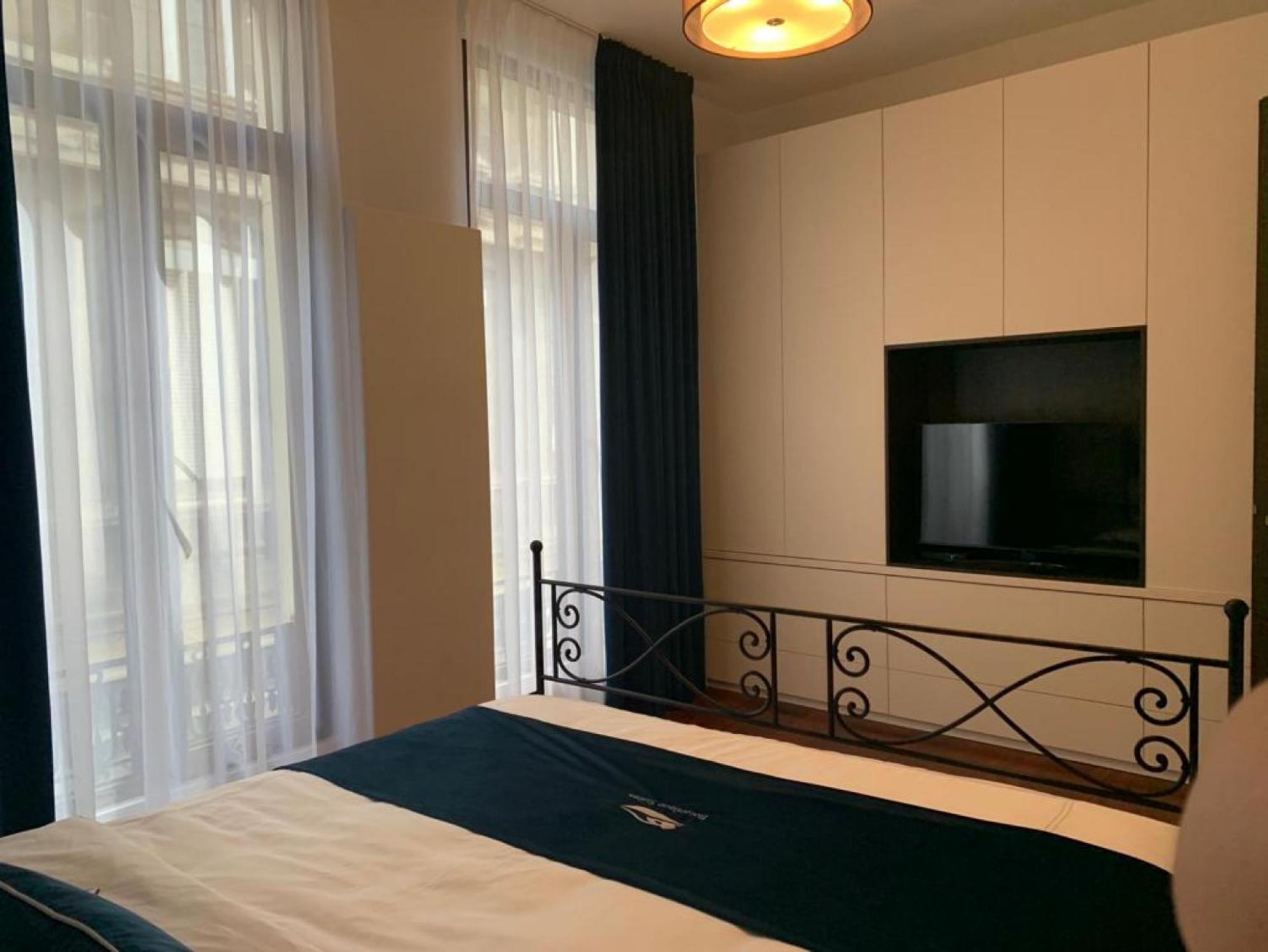 Botanique Suites Airbnb, Anvers Extérieur photo